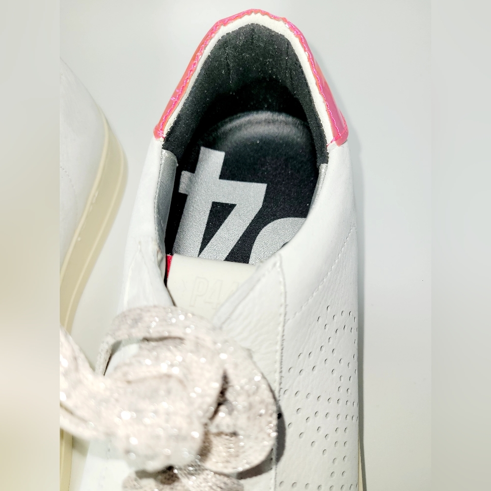 NWOT-❤️-P448-Ladies John Peakary Leather Sneakers-Sold at Dillards - Picture 4 of 16